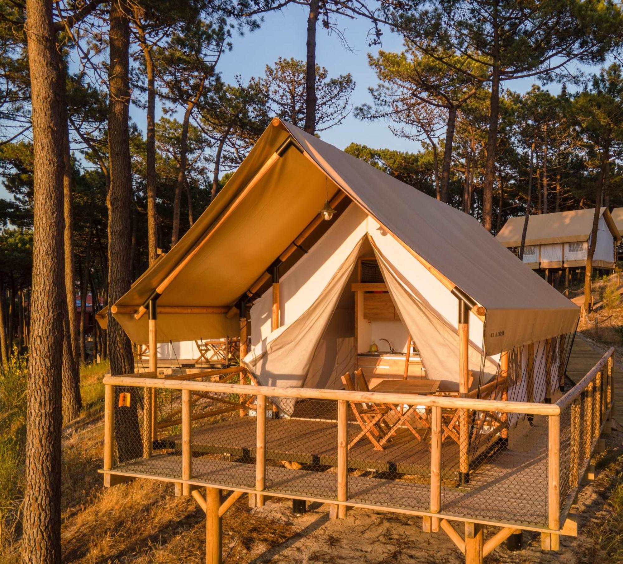 Ohai Nazare Outdoor Resort Bilik gambar